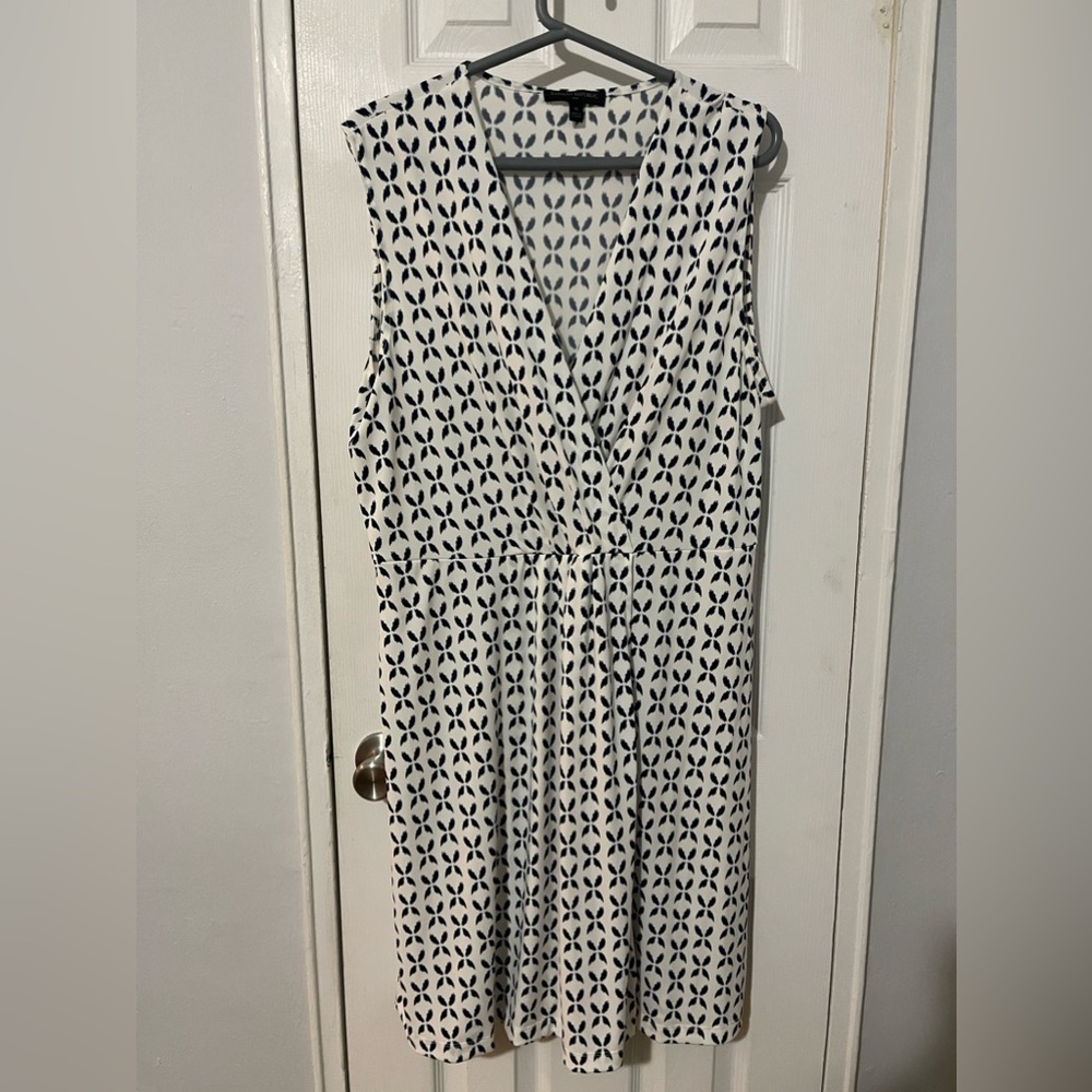 V-neck midi dress.